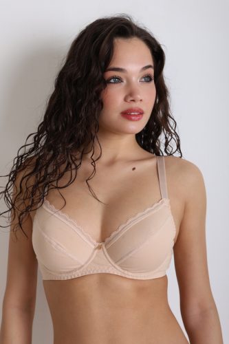 260102 18 Panka melltartó 75/B Drapp